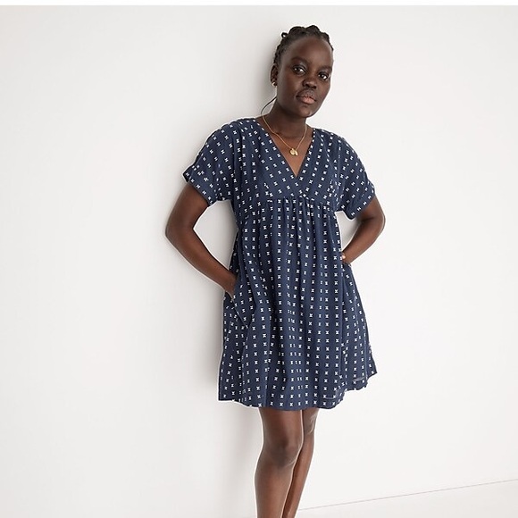 Madewell Dresses & Skirts - Madewell v-neck Dolman Sleeve Mini Dress size XL